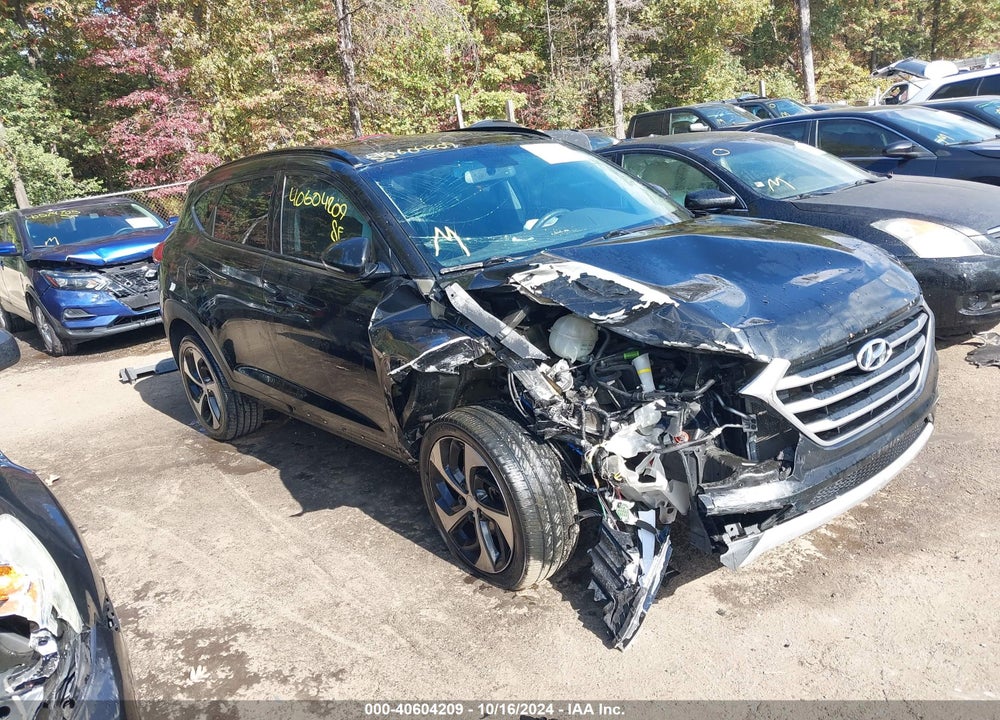 2017 HYUNDAI TUCSON VALUE VIN: KM8J33A20HU560288
