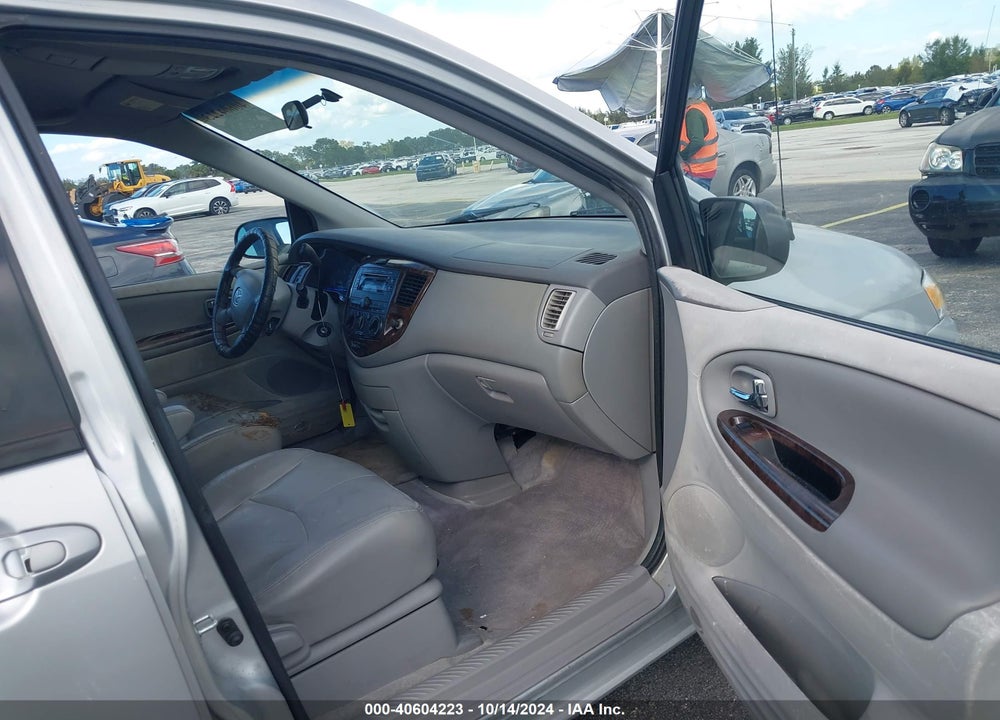 2000 MAZDA MPV DX/ES/LX VIN: JM3LW28G8Y0138722