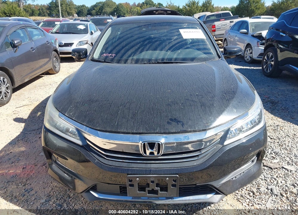 2017 HONDA ACCORD VIN: 1HGCR3F94HA028322