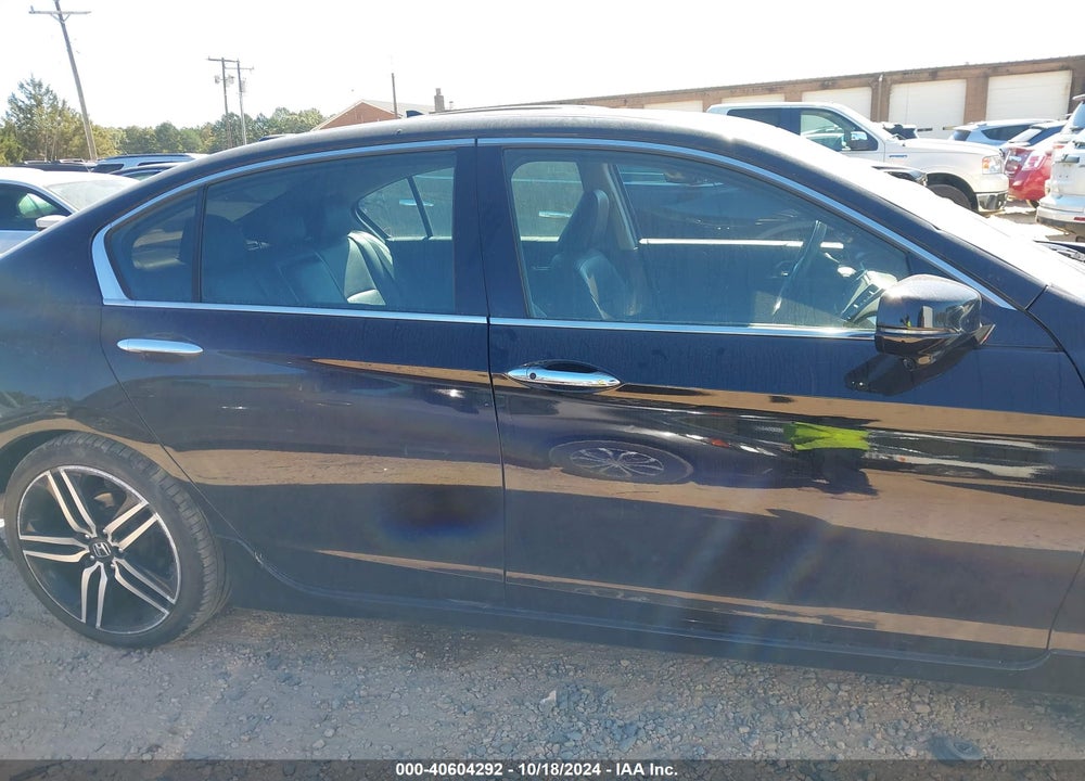 2017 HONDA ACCORD VIN: 1HGCR3F94HA028322