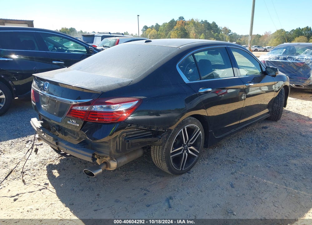 2017 HONDA ACCORD VIN: 1HGCR3F94HA028322