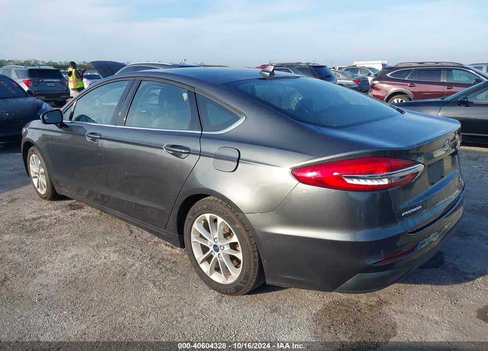 2020 FORD FUSION SE VIN: 3FA6P0HD6LR188059