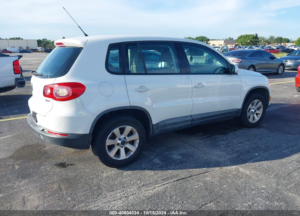 2009 VOLKSWAGEN TIGUAN S/SE/SEL VIN: WVGAV75N09W517789