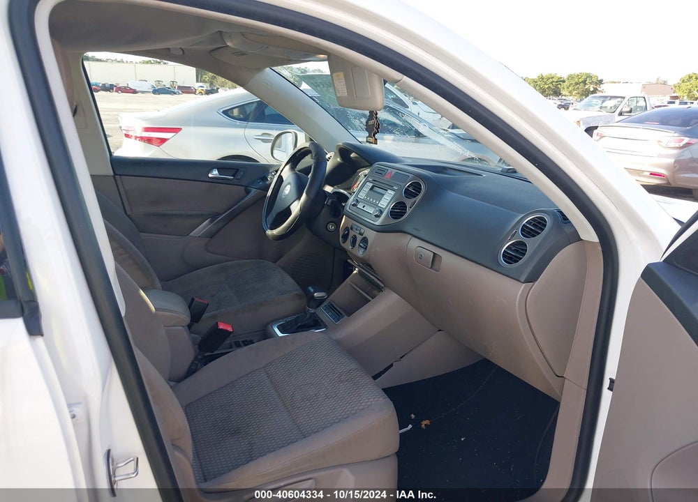 2009 VOLKSWAGEN TIGUAN S/SE/SEL VIN: WVGAV75N09W517789