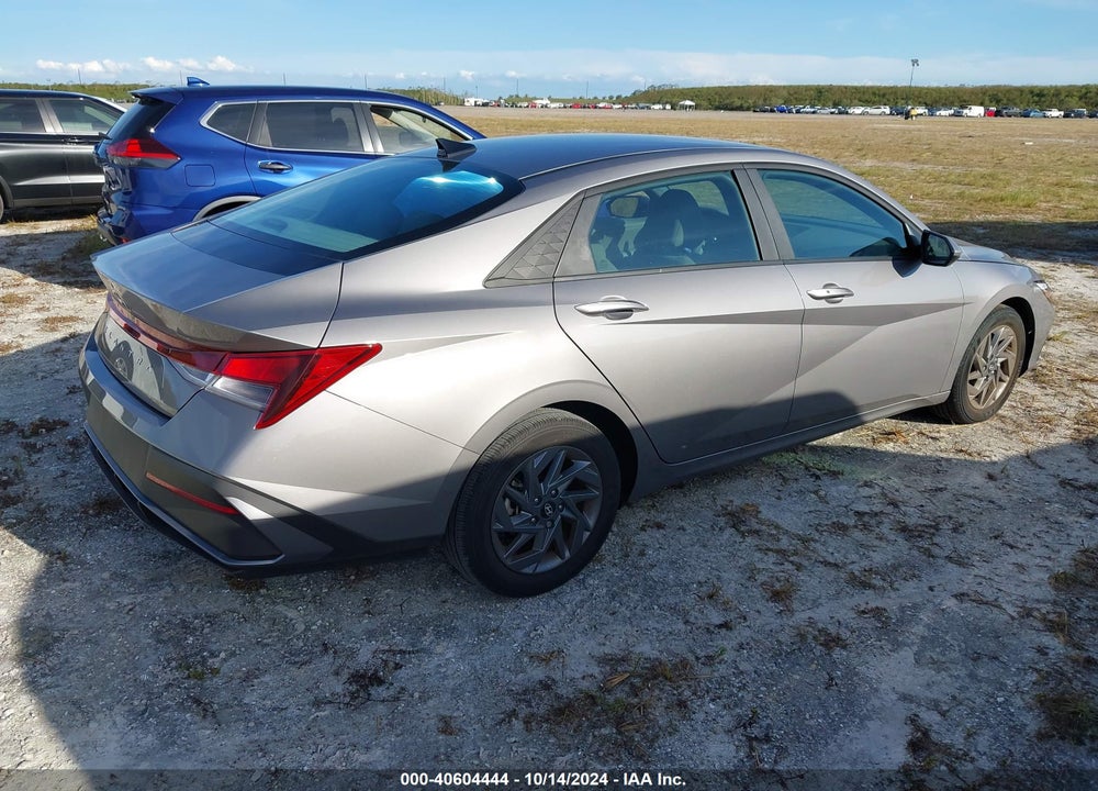 2024 HYUNDAI ELANTRA SEL VIN: KMHLM4DG6RU729038