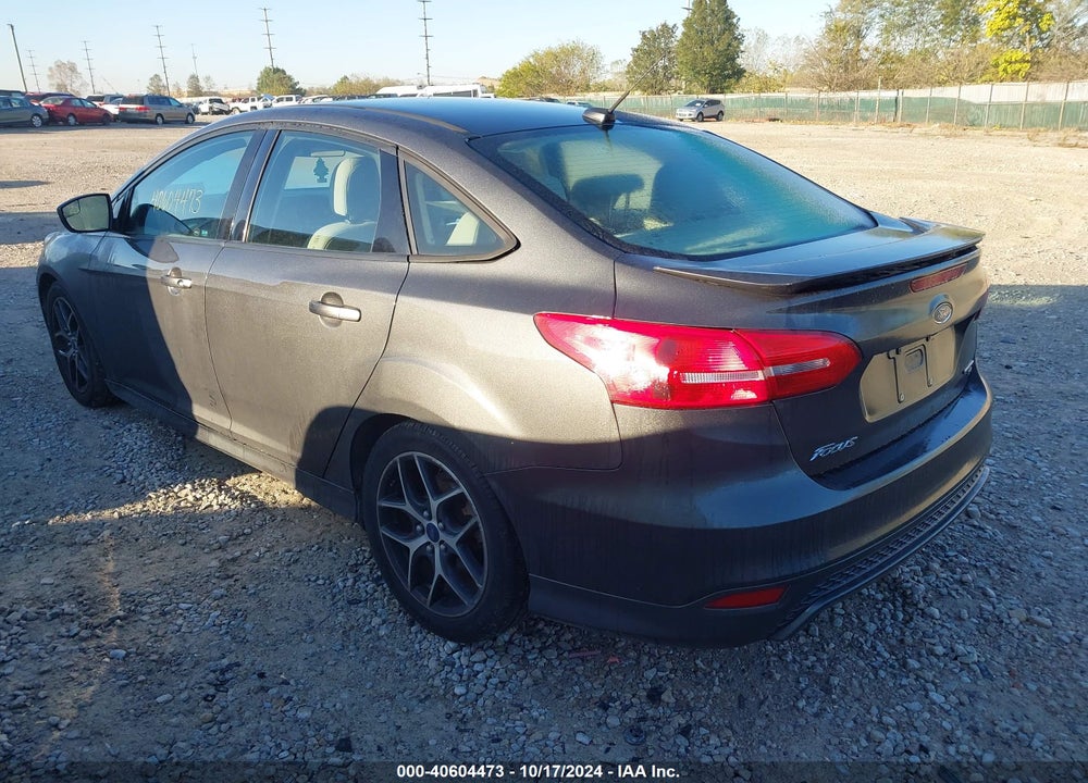2015 FORD FOCUS SE VIN: 1FADP3F20FL240119