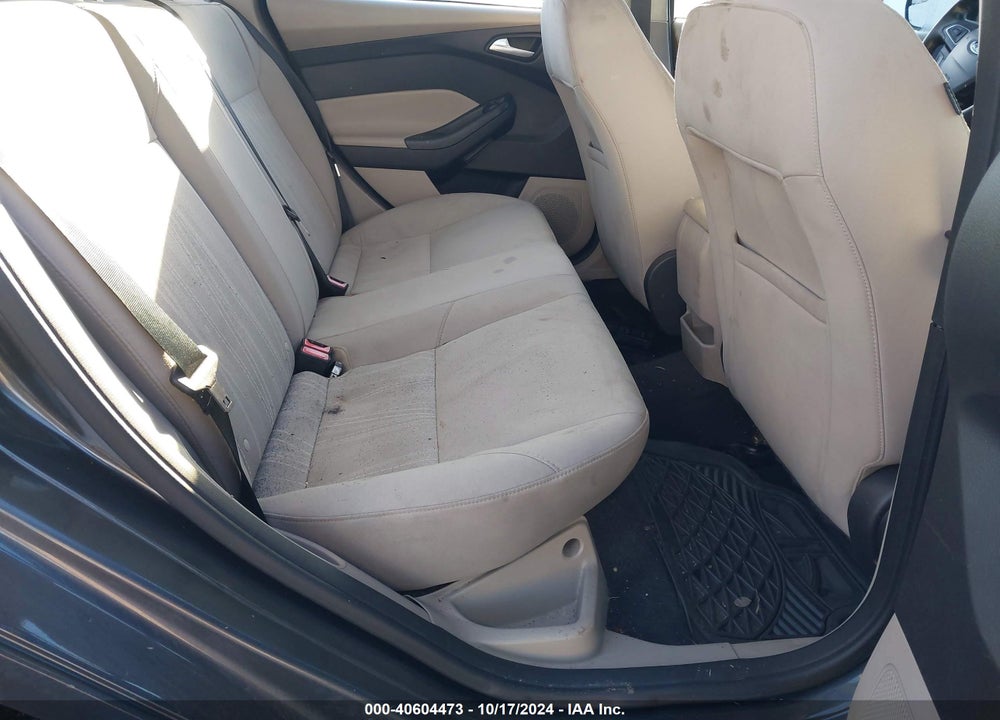 2015 FORD FOCUS SE VIN: 1FADP3F20FL240119