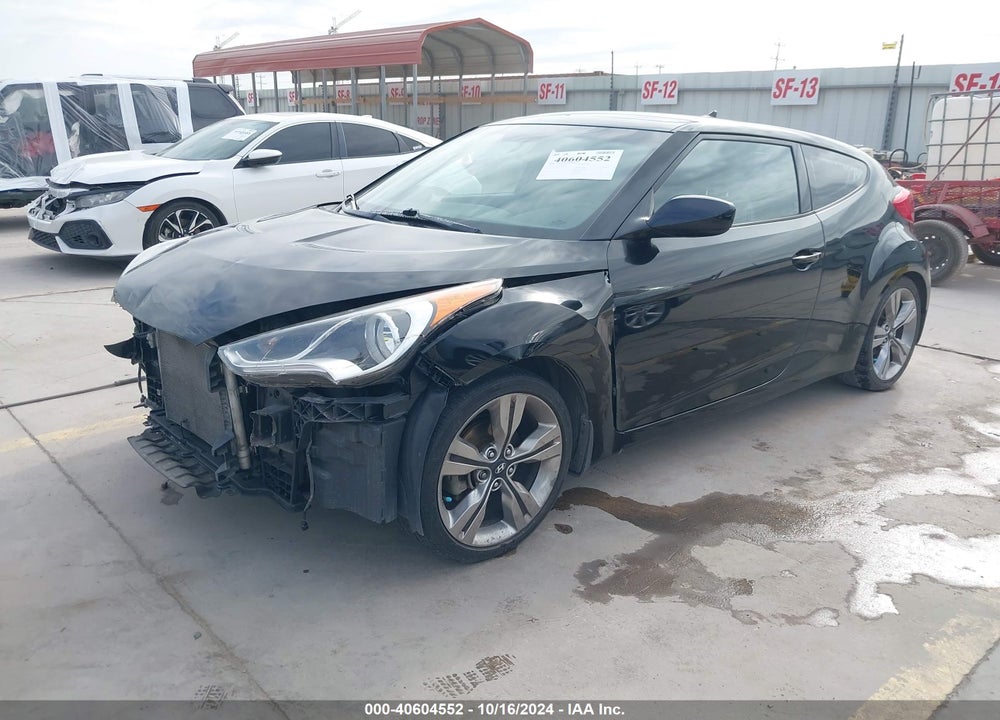 2013 HYUNDAI VELOSTER BASE W/GRAY VIN: KMHTC6AD2DU093834