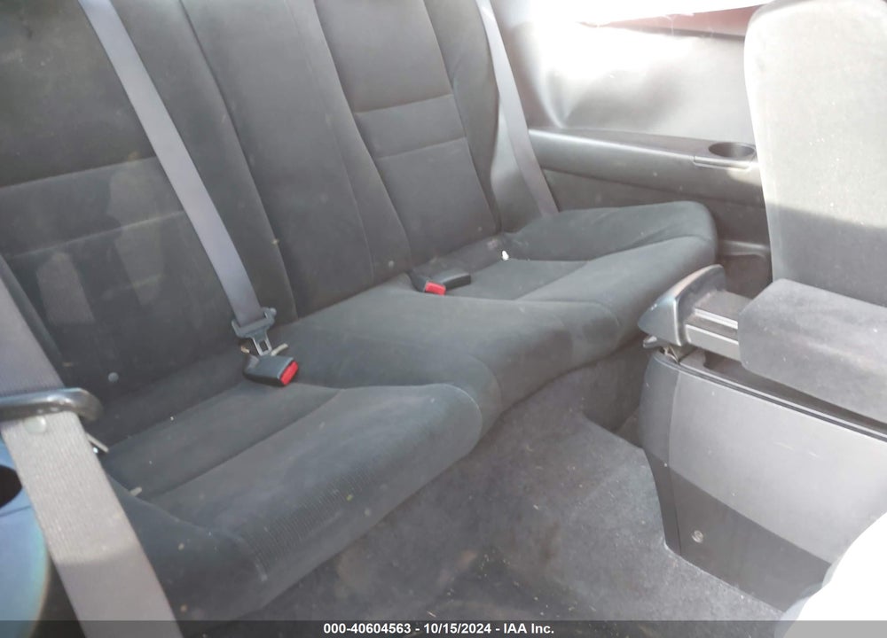 2005 HONDA ACCORD 2.4 LX VIN: 1HGCM71385A013052