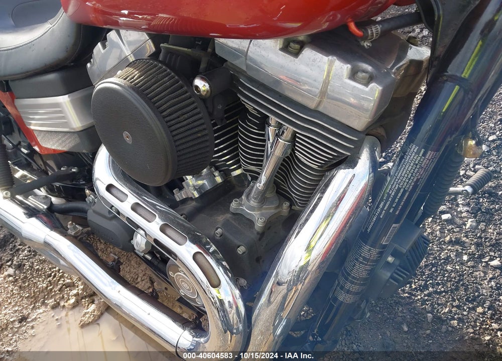 2011 HARLEY-DAVIDSON FXDF VIN: 1HD1GY415BC304698