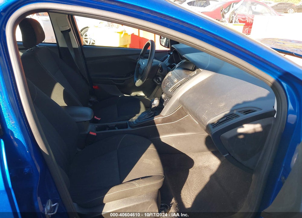 2018 FORD FOCUS SE VIN: 1FADP3F2XJL228374