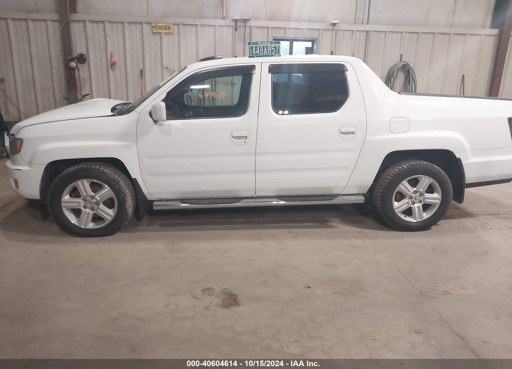 2012 HONDA RIDGELINE RTL VIN: 5FPYK1F55CB452772