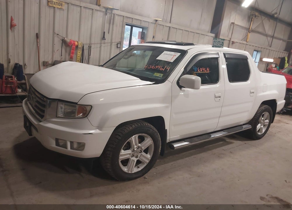 2012 HONDA RIDGELINE RTL VIN: 5FPYK1F55CB452772
