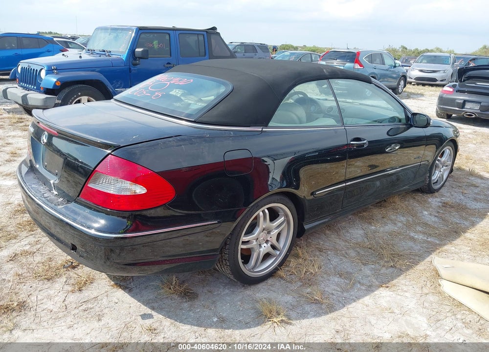 2008 MERCEDES-BENZ CLK 550 VIN: WDBTK72F28T095039