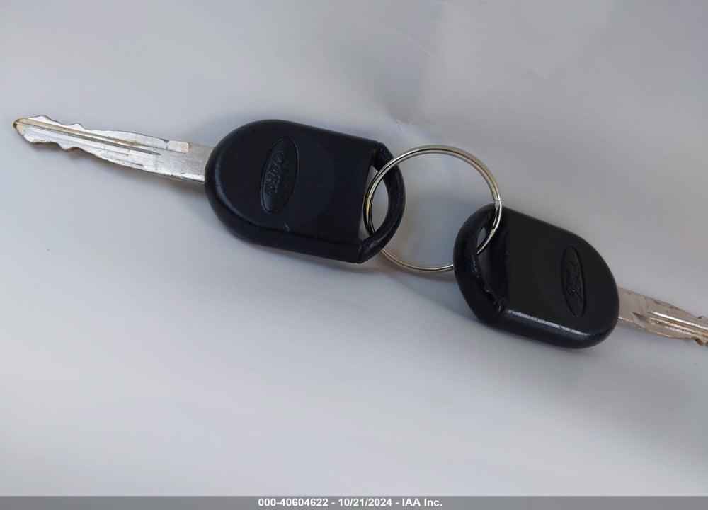 2006 FORD FOCUS ZX4 VIN: 1FAFP34N56W253209