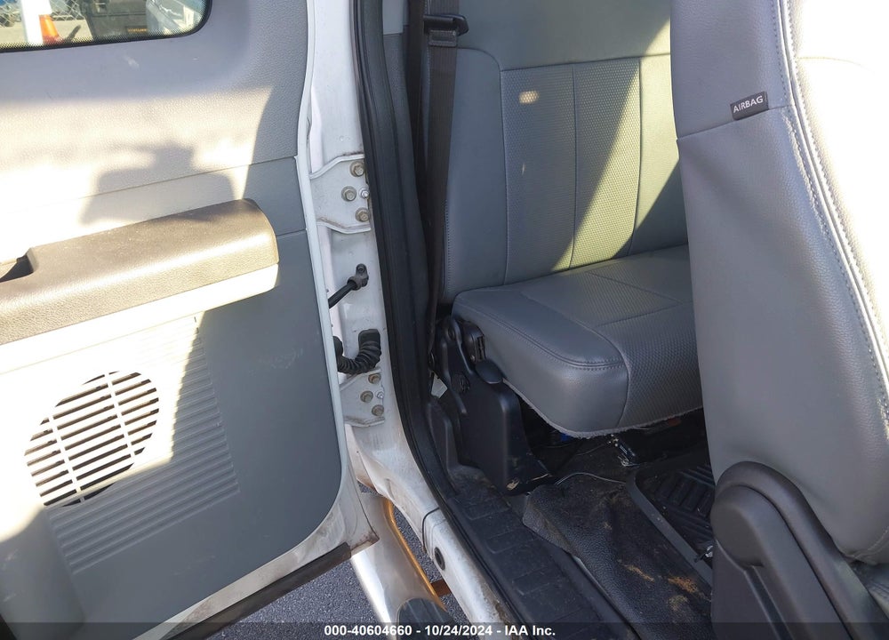2013 FORD F-250 XL VIN: 1FT7X2B64DEB88215