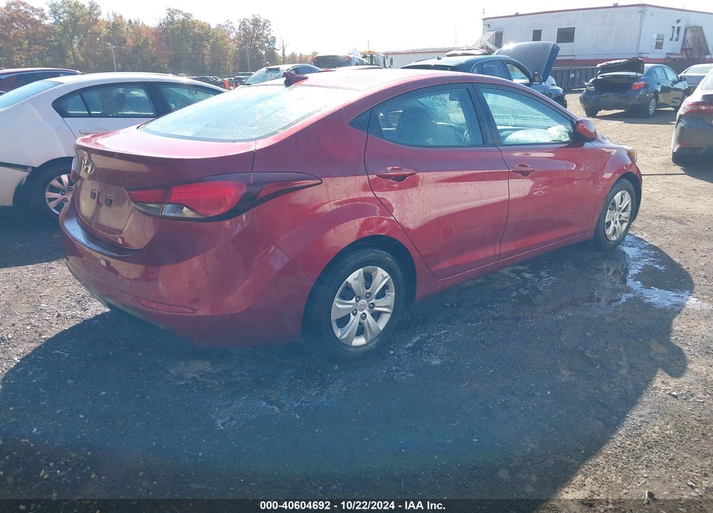 2016 HYUNDAI ELANTRA SE VIN: 5NPDH4AE3GH688049