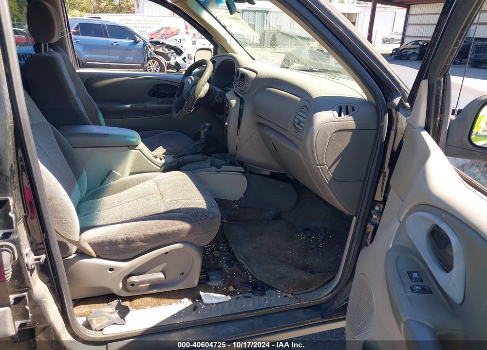 2004 CHEVROLET TRAILBLAZER LS VIN: 1GNDS13S042204765