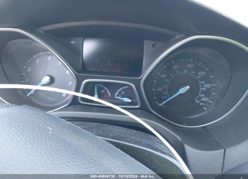 2014 FORD FOCUS SE VIN: 1FADP3K23EL165923