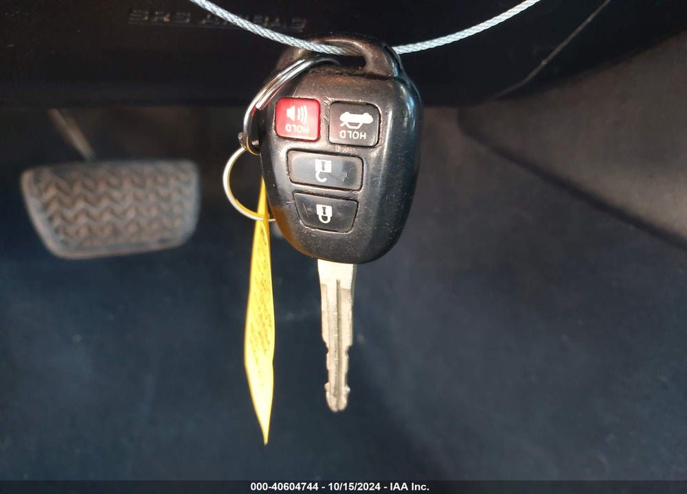 2017 TOYOTA CAMRY SE VIN: 4T1BF1FK5HU387893