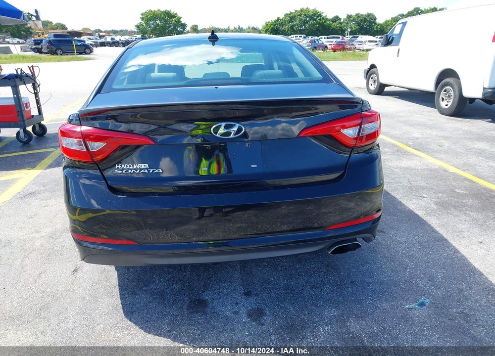 2016 HYUNDAI SONATA SE VIN: 5NPE24AFXGH331594