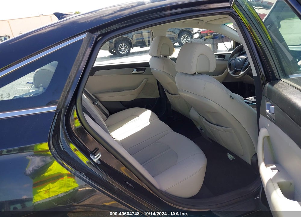 2016 HYUNDAI SONATA SE VIN: 5NPE24AFXGH331594