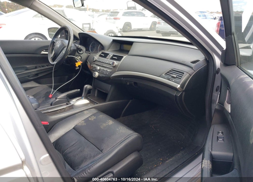2011 HONDA ACCORD 2.4 SE VIN: 1HGCP2F65BA029248