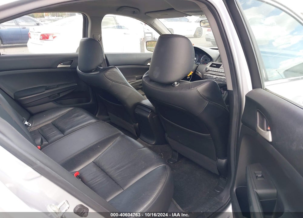 2011 HONDA ACCORD 2.4 SE VIN: 1HGCP2F65BA029248