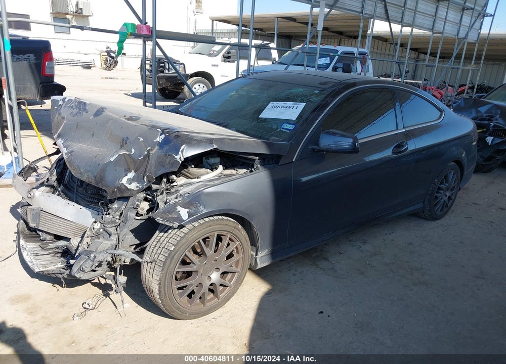 2014 MERCEDES-BENZ C 250 VIN: WDDGJ4HB4EG262889