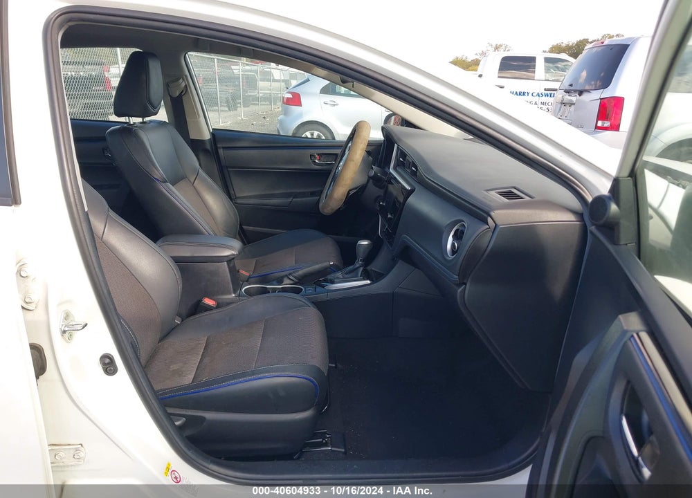 2018 TOYOTA COROLLA SE VIN: 2T1BURHE5JC992516