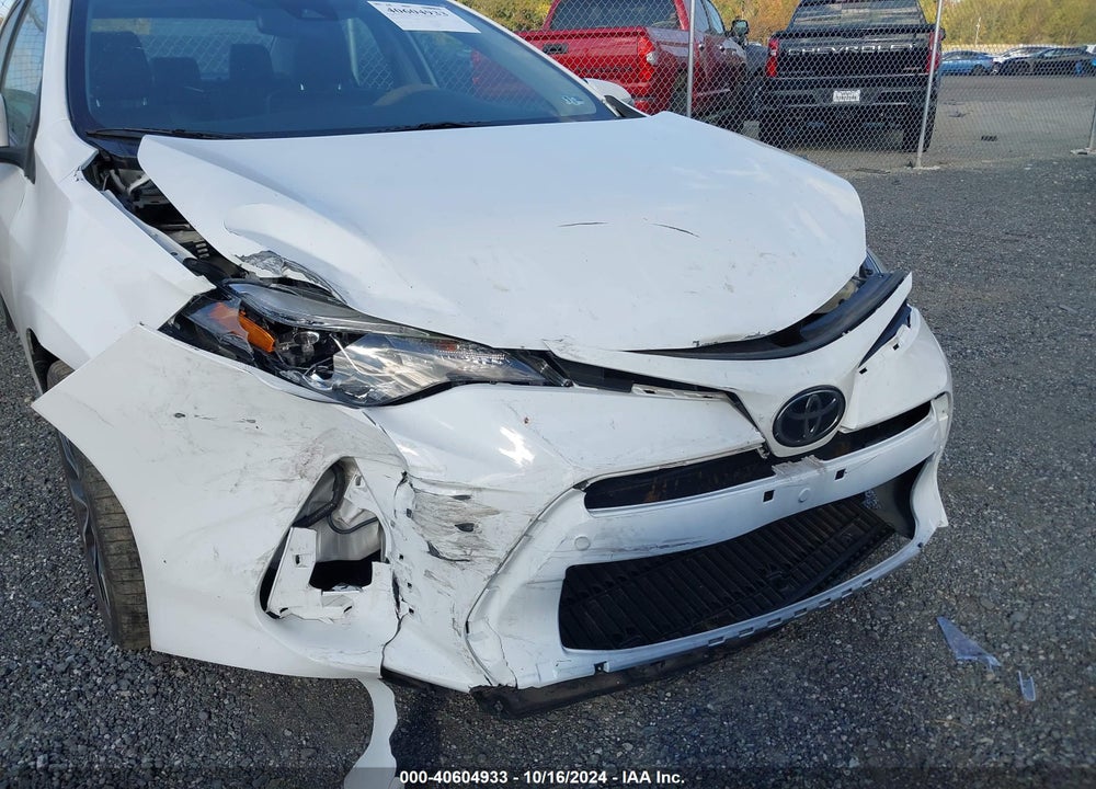 2018 TOYOTA COROLLA SE VIN: 2T1BURHE5JC992516
