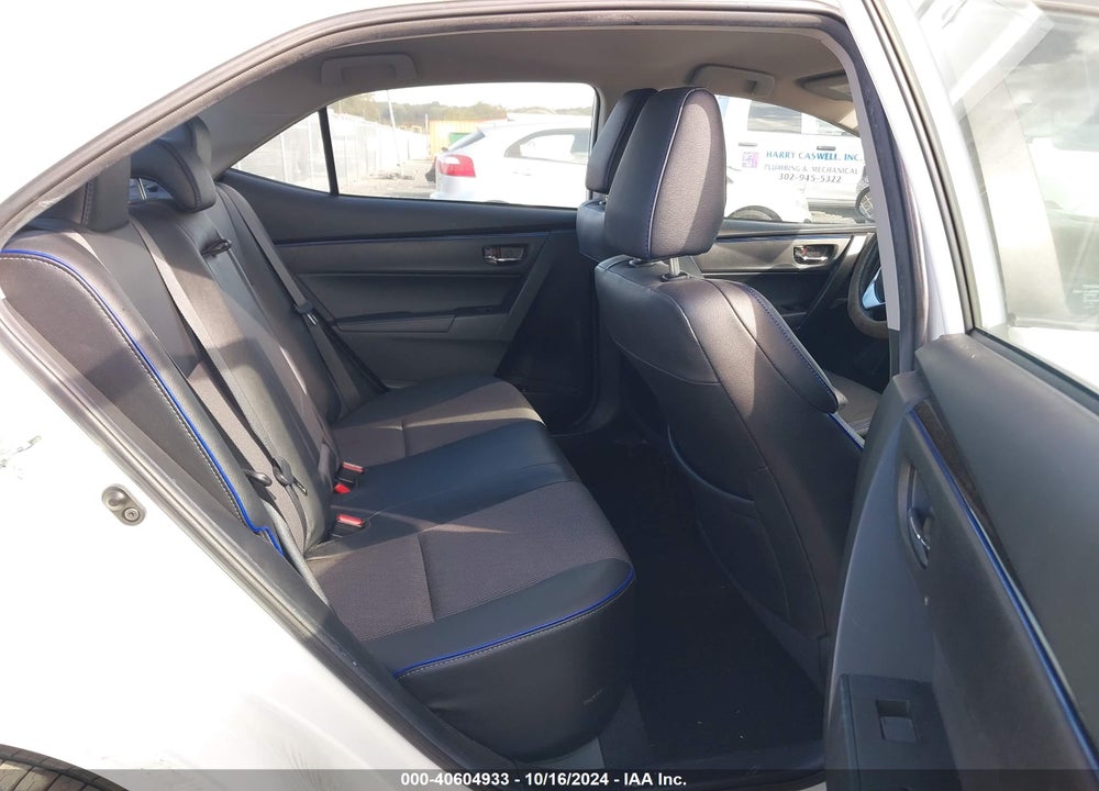 2018 TOYOTA COROLLA SE VIN: 2T1BURHE5JC992516