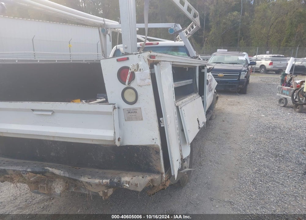 2007 GMC SIERRA 2500HD CLASSIC WORK TRUCK VIN: 1GDHK24U07E146915