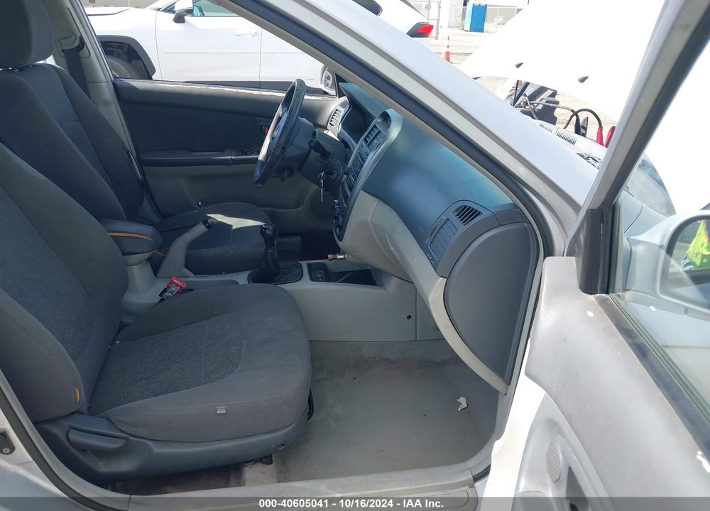 2006 KIA SPECTRA EX/LX/SX VIN: KNAFE121765228920