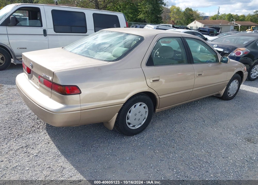 1999 TOYOTA CAMRY CE VIN: 4T1BG22K7XU572681