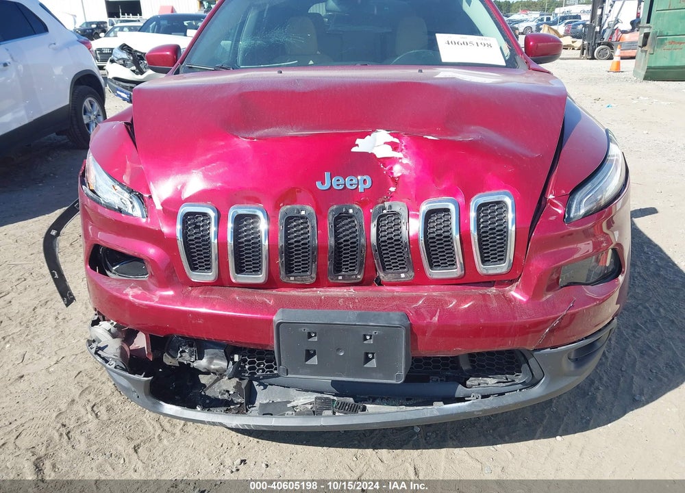 2017 JEEP CHEROKEE LATITUDE FWD VIN: 1C4PJLCS5HW592269