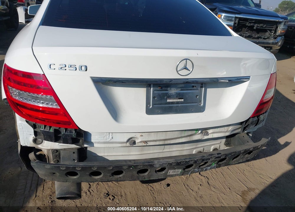 2015 MERCEDES-BENZ C 250 VIN: WDDGJ4HB4FG393578