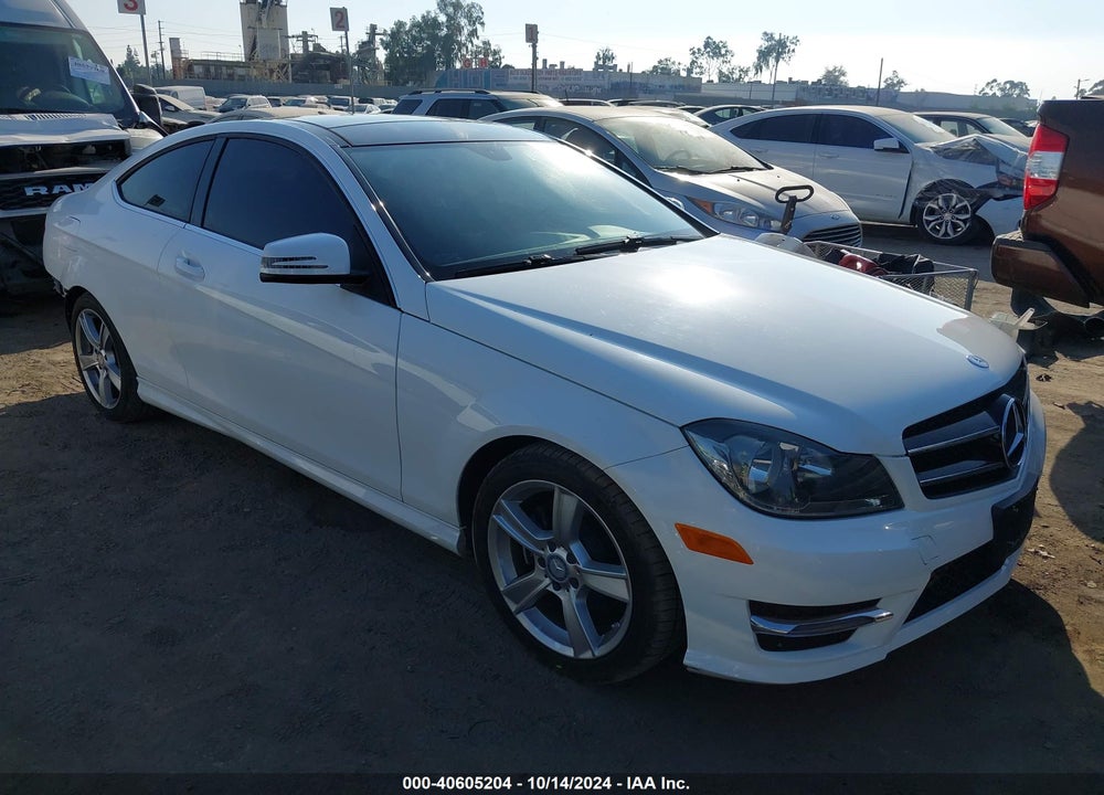 2015 MERCEDES-BENZ C 250 VIN: WDDGJ4HB4FG393578