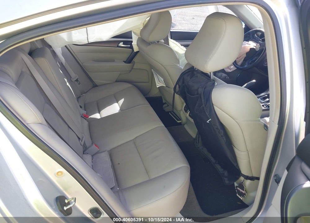 2013 ACURA TL 3.5 VIN: 19UUA8F25DA006450