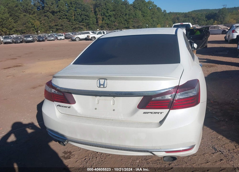 2017 HONDA ACCORD VIN: 1HGCR2F69HA183352