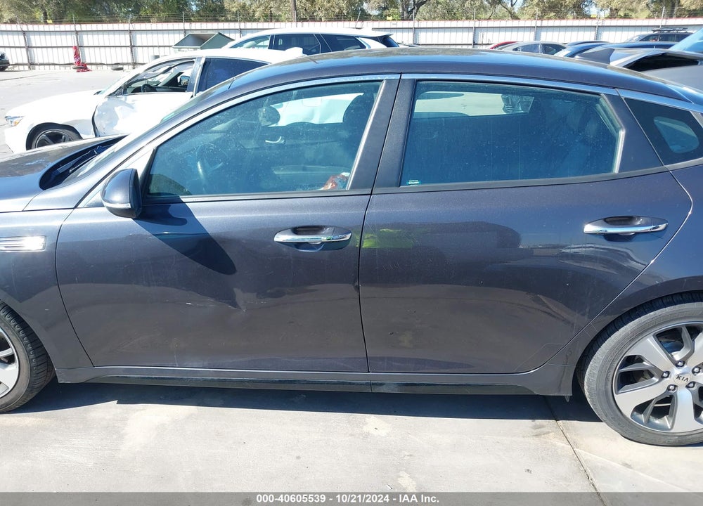 2019 KIA OPTIMA S VIN: 5XXGT4L34KG325870