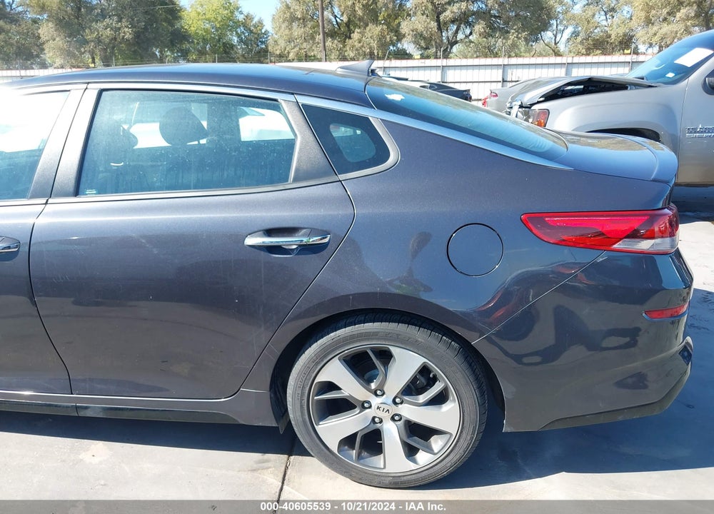 2019 KIA OPTIMA S VIN: 5XXGT4L34KG325870
