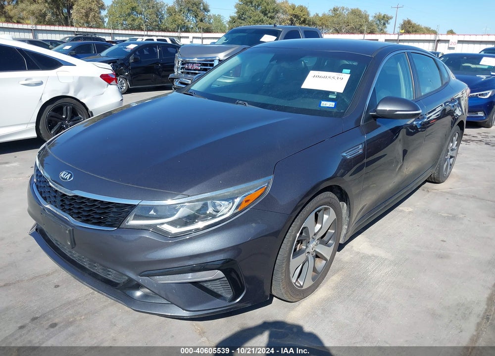 2019 KIA OPTIMA S VIN: 5XXGT4L34KG325870