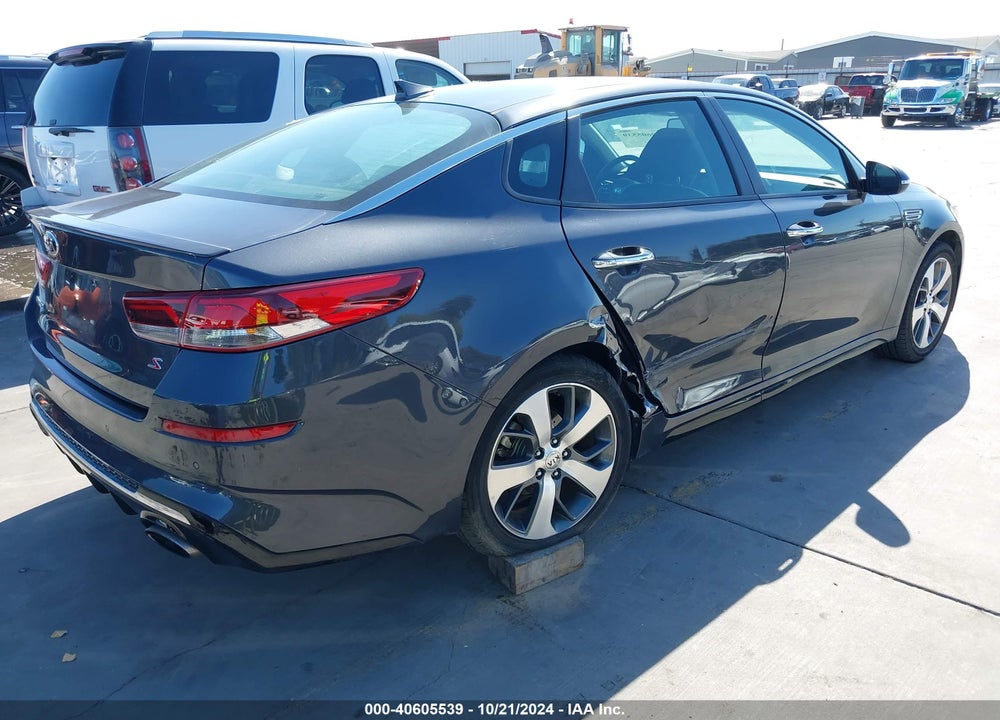 2019 KIA OPTIMA S VIN: 5XXGT4L34KG325870