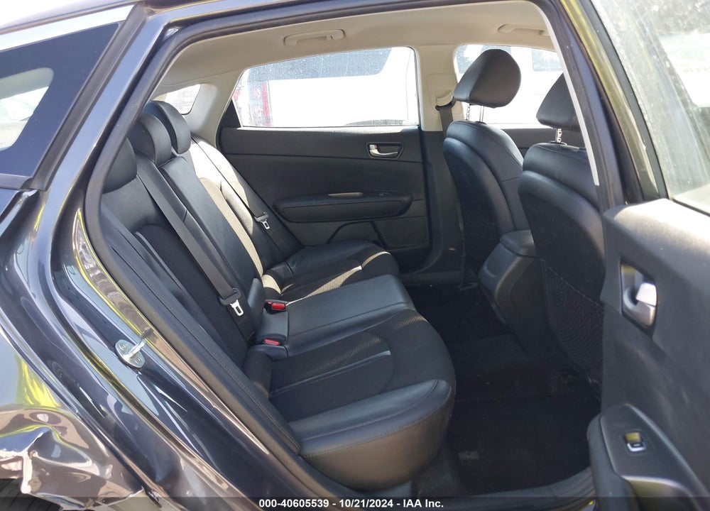 2019 KIA OPTIMA S VIN: 5XXGT4L34KG325870