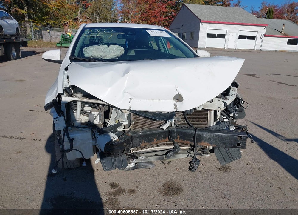 2017 TOYOTA COROLLA LE VIN: 2T1BURHE5HC876422
