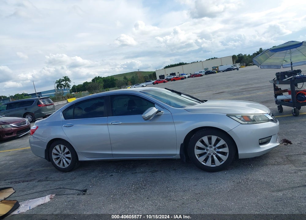 2013 HONDA ACCORD EX-L VIN: 1HGCR2F83DA136099