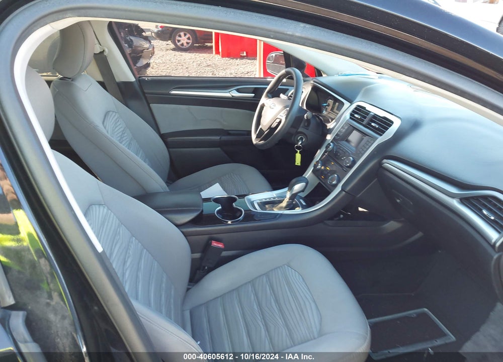 2016 FORD FUSION S VIN: 3FA6P0G77GR354865
