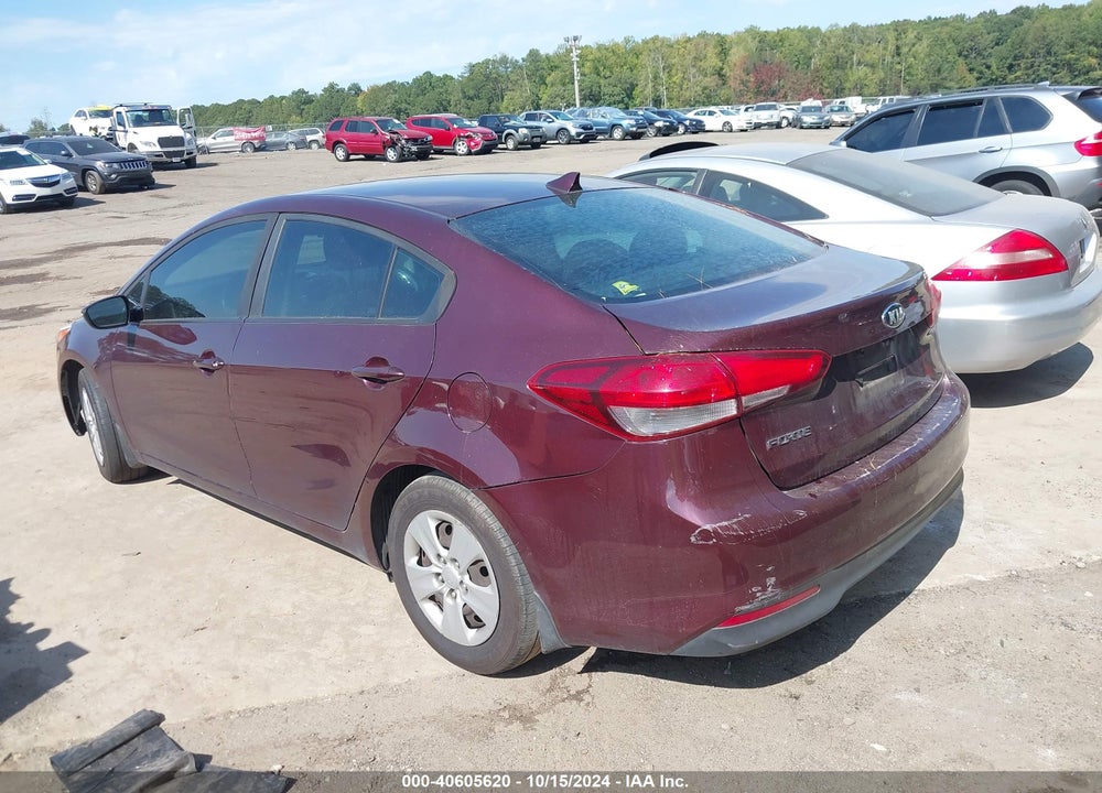 2017 KIA FORTE LX VIN: 3KPFK4A71HE010692