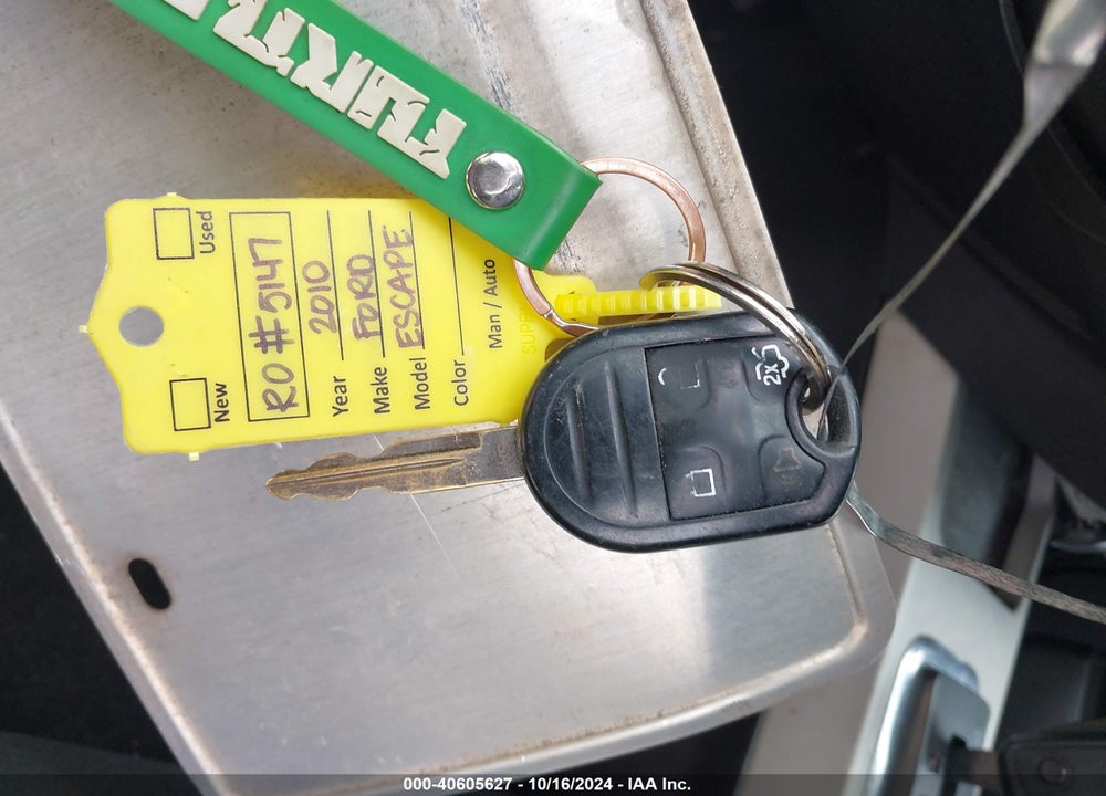 2010 FORD ESCAPE XLT VIN: 1FMCU0D77AKD02511